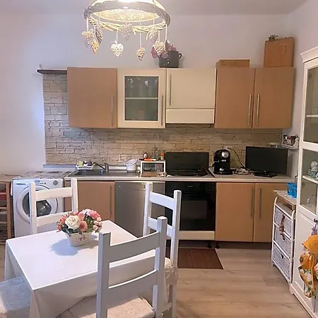 Dolce Apartment *